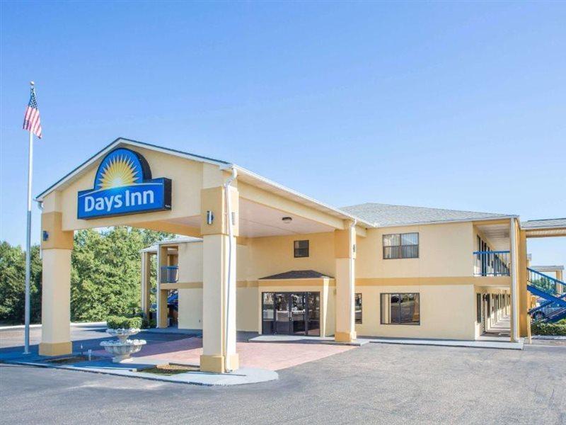 Days Inn By Wyndham Enterprise Zewnętrze zdjęcie